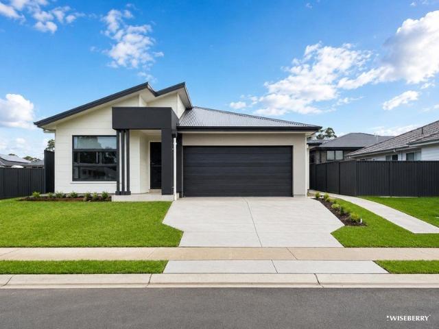 Modern 4 Bedroom Family Home with Premium Features