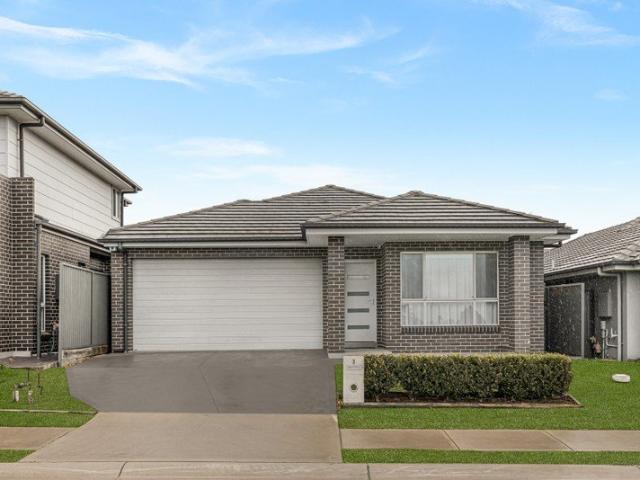 Modern 4 Bedroom Family Home with Premium Finishes