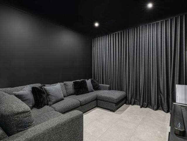 Modern 4 Bedroom Family Home with Premium Finishes