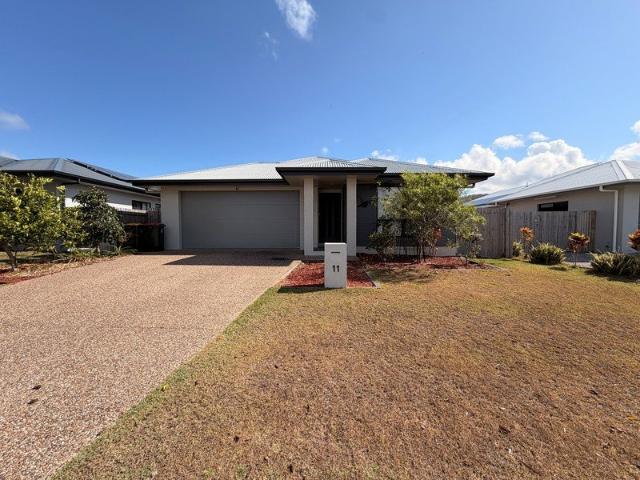 Modern 4 Bedroom Family Home with Theatre