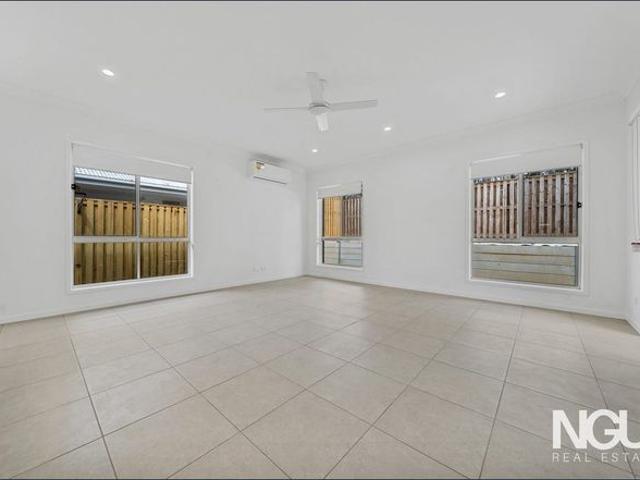 Modern 4 Bedroom Family Home with Two Living Areas