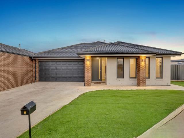 MODERN 4 BEDROOM FAMILY HOME | $540 PER WEEK | AVAILABLE NOW