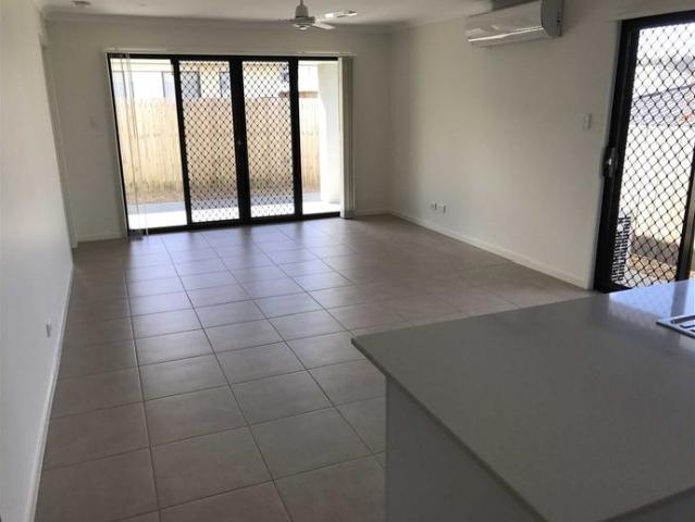 MODERN 4 BEDROOM FAMILY HOME!