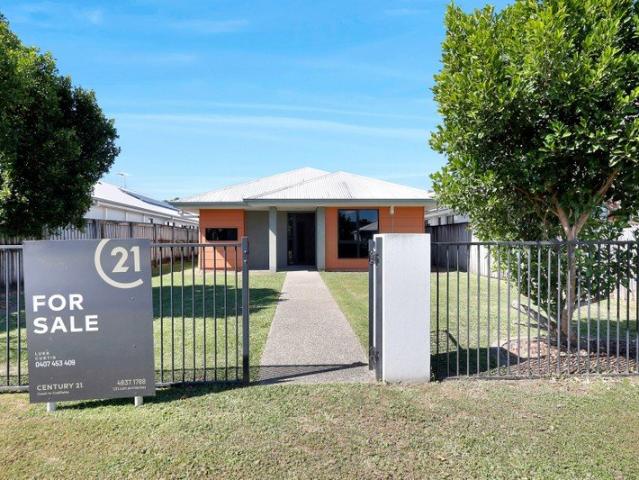 Modern 4 Bedroom Family Home!