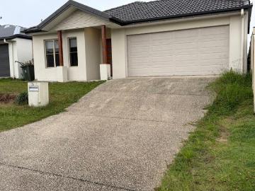 Modern 4 Bedroom Family Home