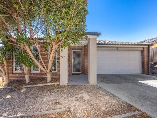 Modern 4 bedroom family home