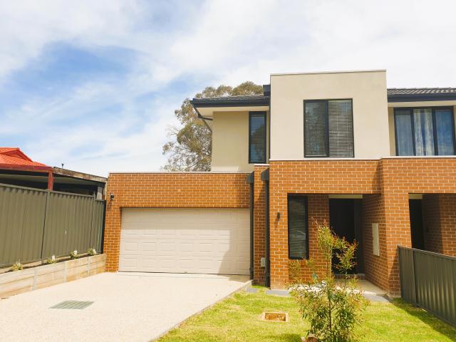 Modern 4 Bedroom Family House in Prime Wantirna South Location