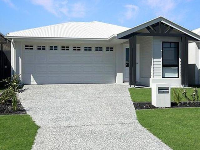 MODERN 4 BEDROOM FAMILY LIVING WITH STYLE & CONVENIENCE