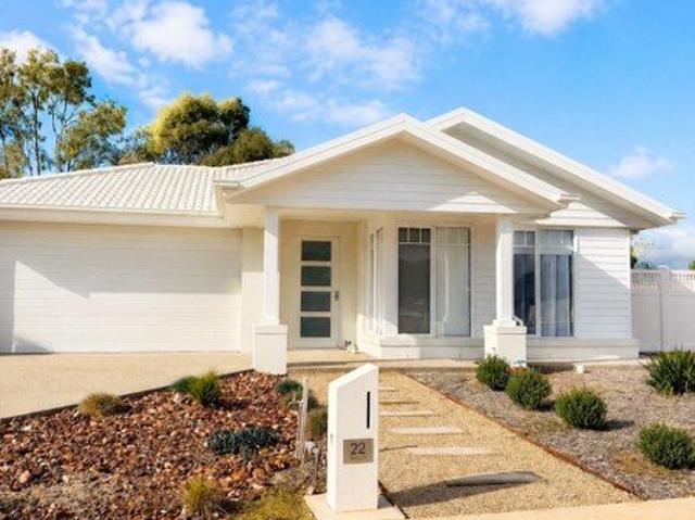 Modern 4 Bedroom Home!