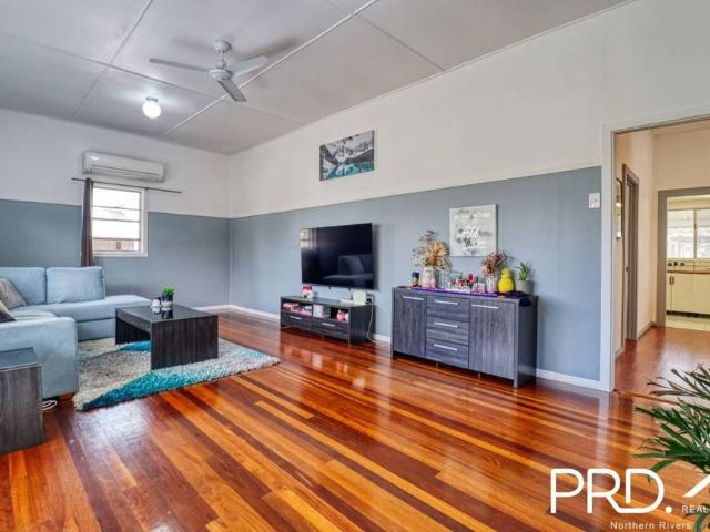 Modern 4 Bedroom Home