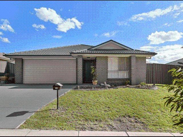 Modern 4 bedroom home