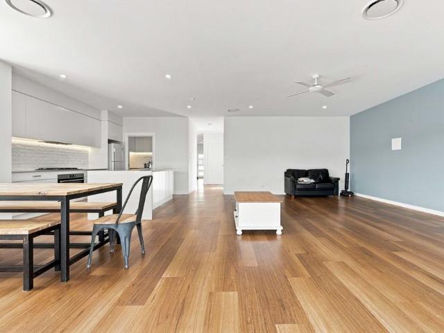 MODERN 4 BEDROOM HOME – ALBION PARK