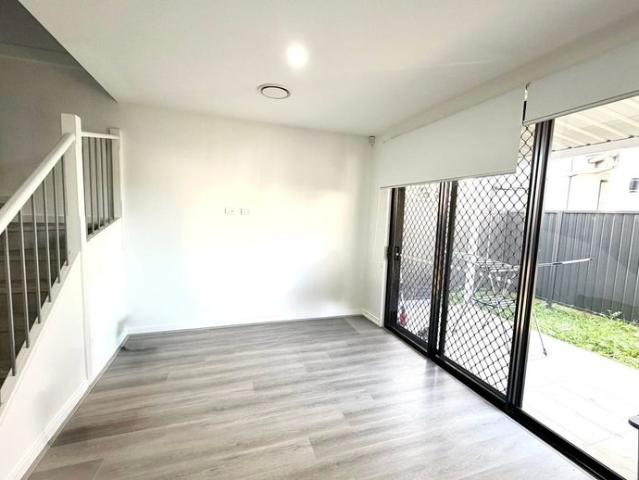 Modern 4 Bedroom Home for Rent in the heart of Marsden Park