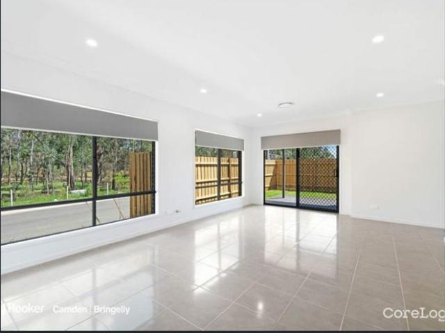 Modern 4 Bedroom Home in Austral