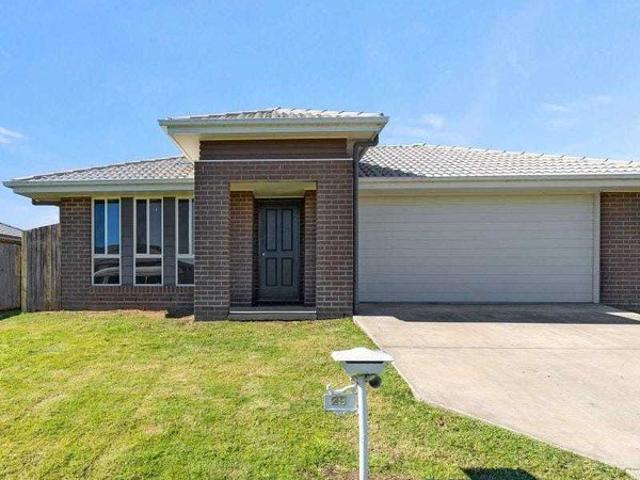 Modern 4 Bedroom Home in Laidley North