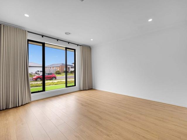 Modern 4 Bedroom Home in Mambourin Estate
