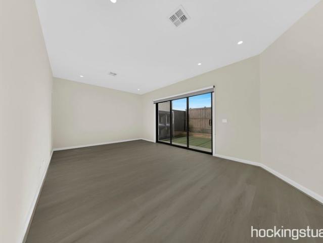 Modern 4 Bedroom Home in Prime Location