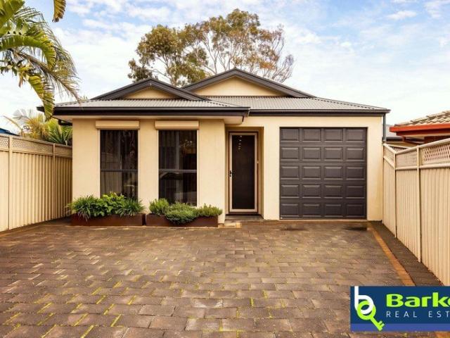 Modern 4 Bedroom Home in Quiet Cul de Sac Setting
