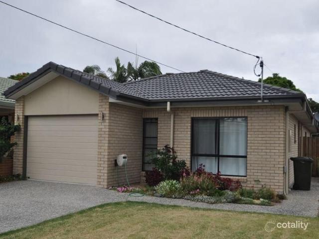 Modern 4 Bedroom Home in Wynnum Your Perfect Family Retreat!