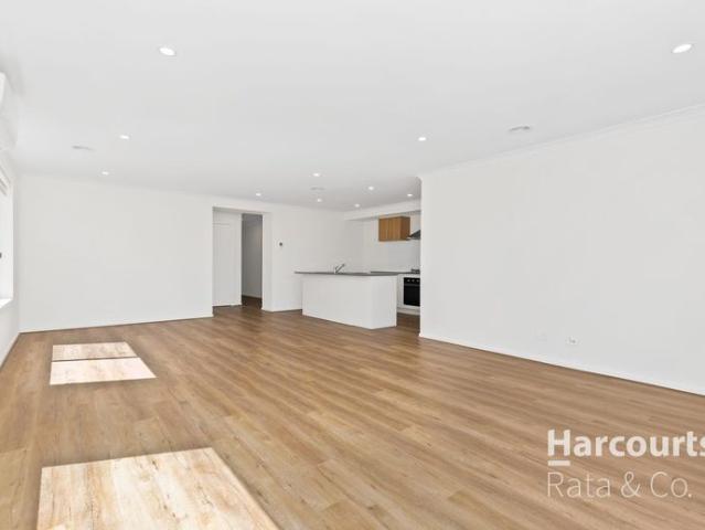 Modern 4 Bedroom Home in the Heart of Beveridge