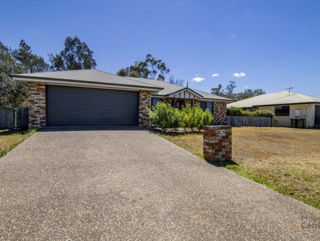 Modern 4 Bedroom Home Just 100m from Dalby Golf Course