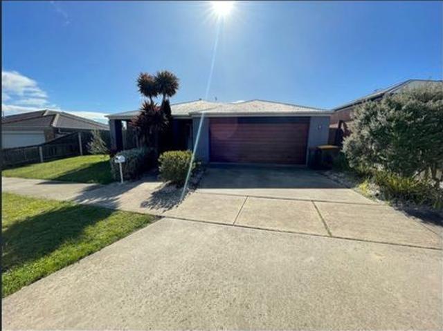 Modern 4 Bedroom Home Right Here In Traralgon
