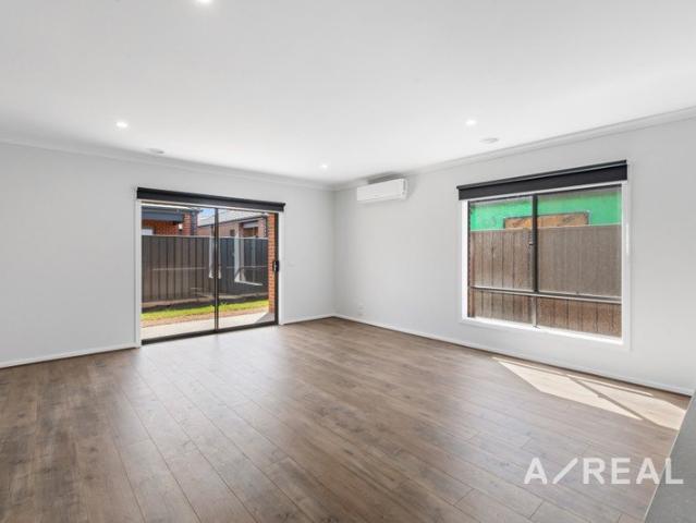 Modern 4 Bedroom Home with Double Garage & Alfresco