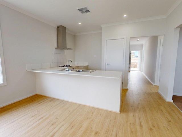 Modern 4 Bedroom House in Murray Bridge Perfect for Families or Individuals