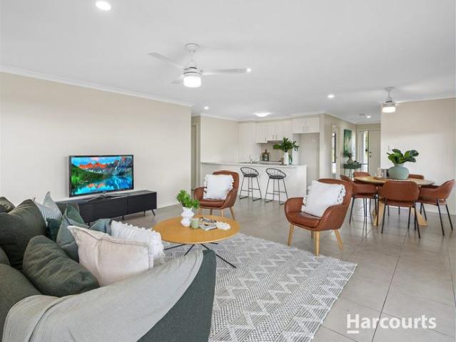 Modern 4 Bedroom Low Set Home in a Peaceful Bahrs Scrub Area