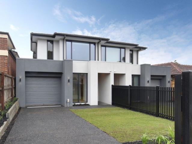 Modern 4 Bedroom Townhouse with Multiple Ensuites