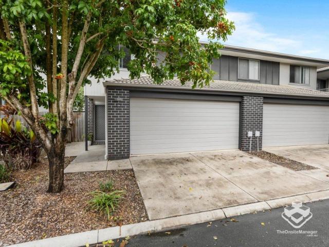 Modern 4 Bedroom Townhouse For Sale