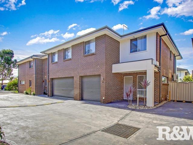 Modern 4 Bedroom Townhouse Leased For $760.00 PW