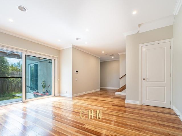 Modern 4 Bedroom 3 bathroom with secure garage Townhouse in Prime Box Hill North