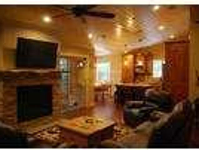 Modern 4 bedrooms cabin Tahoe Pines