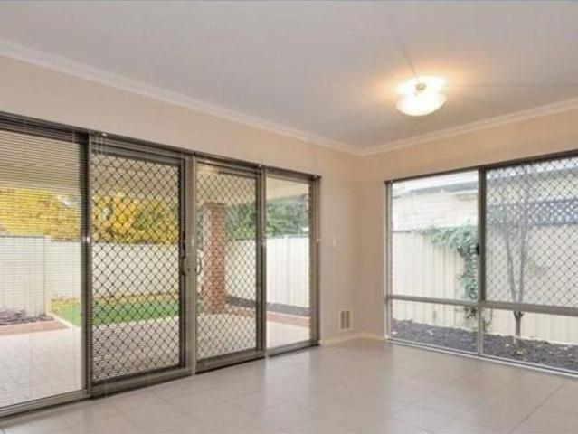Modern 4 by 2 Family Home in Prime Bassendean Location!
