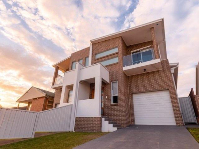 Modern 5 Bedroom Duplex