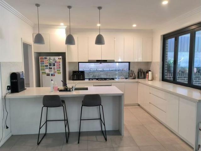 Modern 5 Bedroom Family Home on 627m² Land