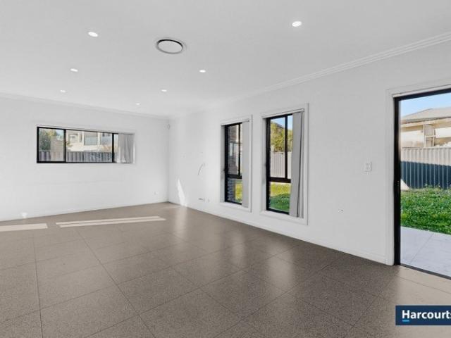 Modern 5 Bedroom Family Home in a Convenient Location