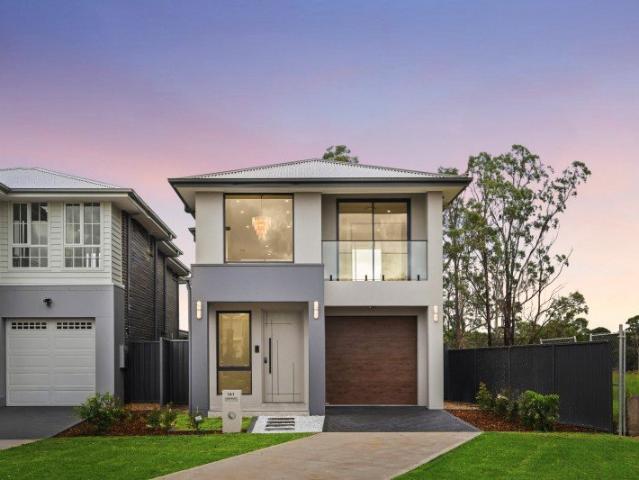 Modern 5 Bedroom Family Home | Spacious, Stylish & Ideally Located!