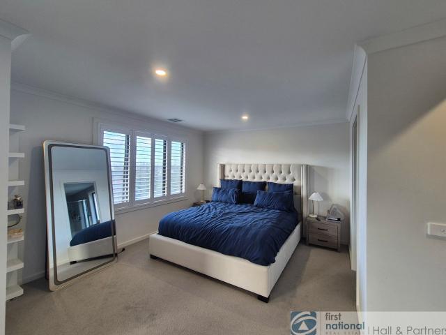 Modern 5 Bedroom Family Home