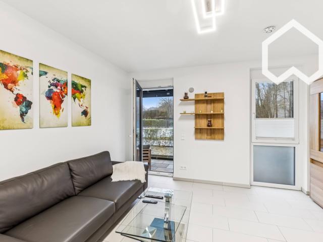 Modern 60 m² apartment with conservatory in Hamburg Eidelstedt