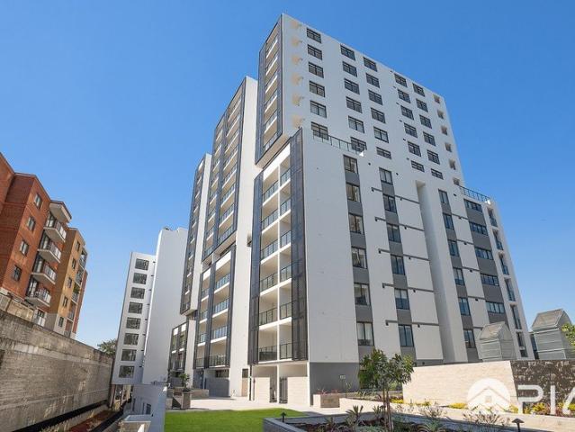MODERN 61SQM ONE BEDROOM APARTMENT WITH PRIVATE BALCONY