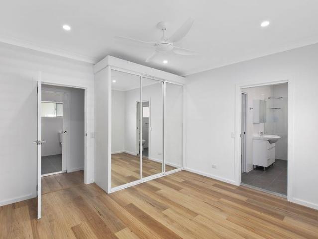 Modern $675 + Utilities $75 per week
