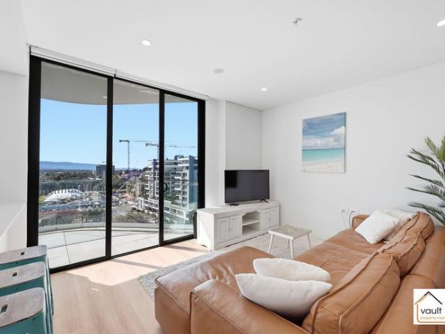 Modern 6th Floor Apartment with North Facing Balcony