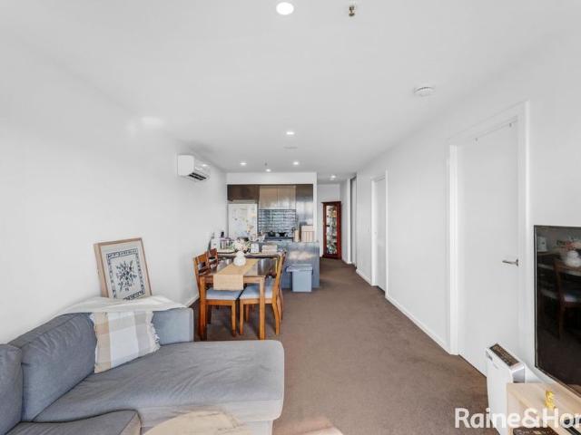 Modern 9th Floor Apartment