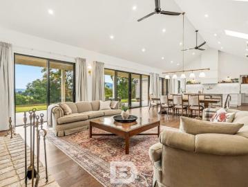 Modern Country Elegance with Breathtaking Macedon Ranges Views
