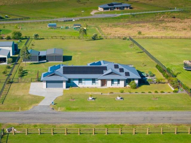 Modern Country Escape with Dual Living & Space to Spare