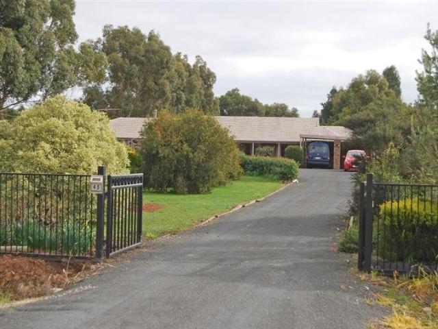 Modern Country Living with Accessibility and Space