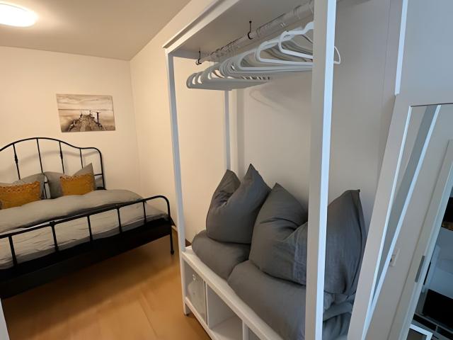 Modern & Cozy 2‑Room Apartment with Home Office in Leipzig‑Altlindenau, Leipzig Amsterdam Apartments for Rent
