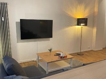 Modern & Cozy Apartment in a Prime Location in Aachen, Aachen Amsterdam Apartments for Rent